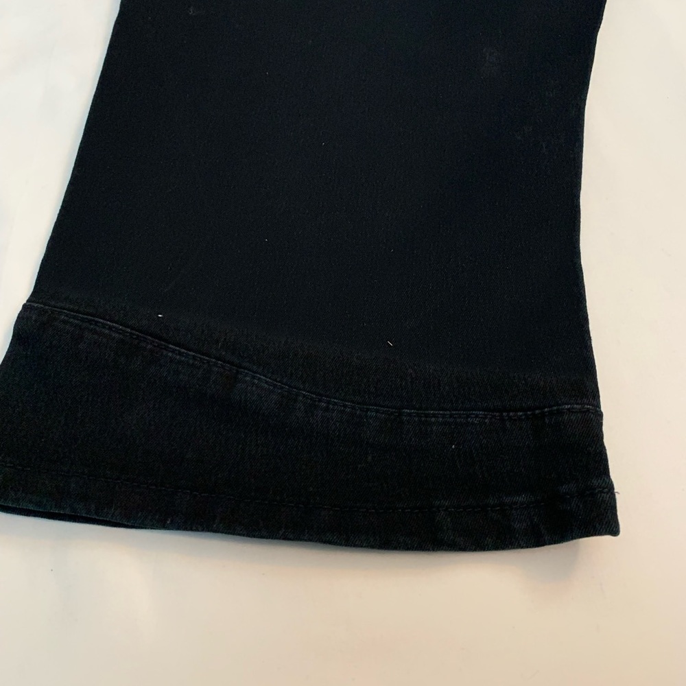 Women’s Black Embroidered Jeans - Picture 15 of 15